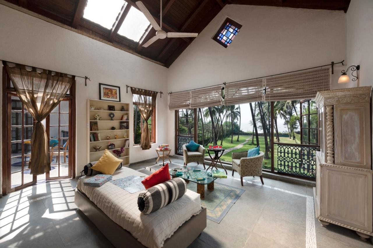 Saffronstays Thalassea, Alibaug - Picturesque Sea-Facing Villa With Colonial Decor อลีบาก ภายนอก รูปภาพ