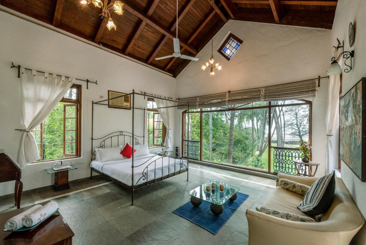 Saffronstays Thalassea, Alibaug - Picturesque Sea-Facing Villa With Colonial Decor อลีบาก ภายนอก รูปภาพ