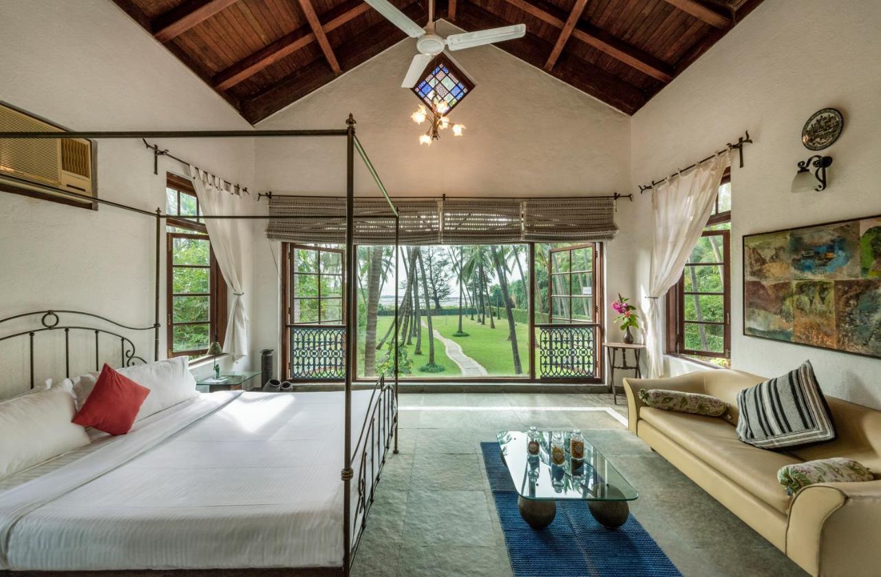 Saffronstays Thalassea, Alibaug - Picturesque Sea-Facing Villa With Colonial Decor อลีบาก ภายนอก รูปภาพ