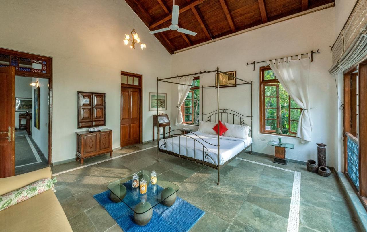 Saffronstays Thalassea, Alibaug - Picturesque Sea-Facing Villa With Colonial Decor อลีบาก ภายนอก รูปภาพ