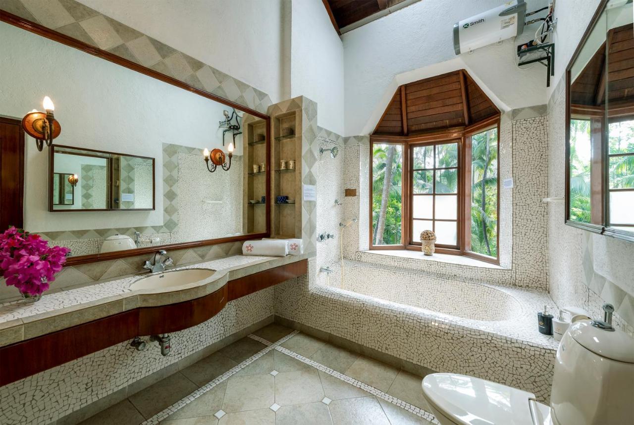 Saffronstays Thalassea, Alibaug - Picturesque Sea-Facing Villa With Colonial Decor อลีบาก ภายนอก รูปภาพ
